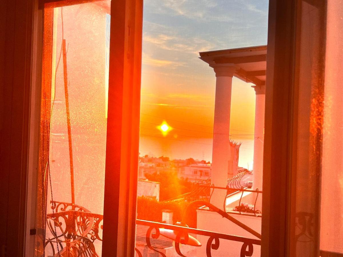Casa Dora Bed and Breakfast Anacapri  Exteriör bild