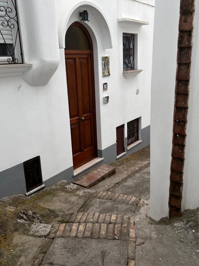Casa Dora Bed and Breakfast Anacapri  Exteriör bild