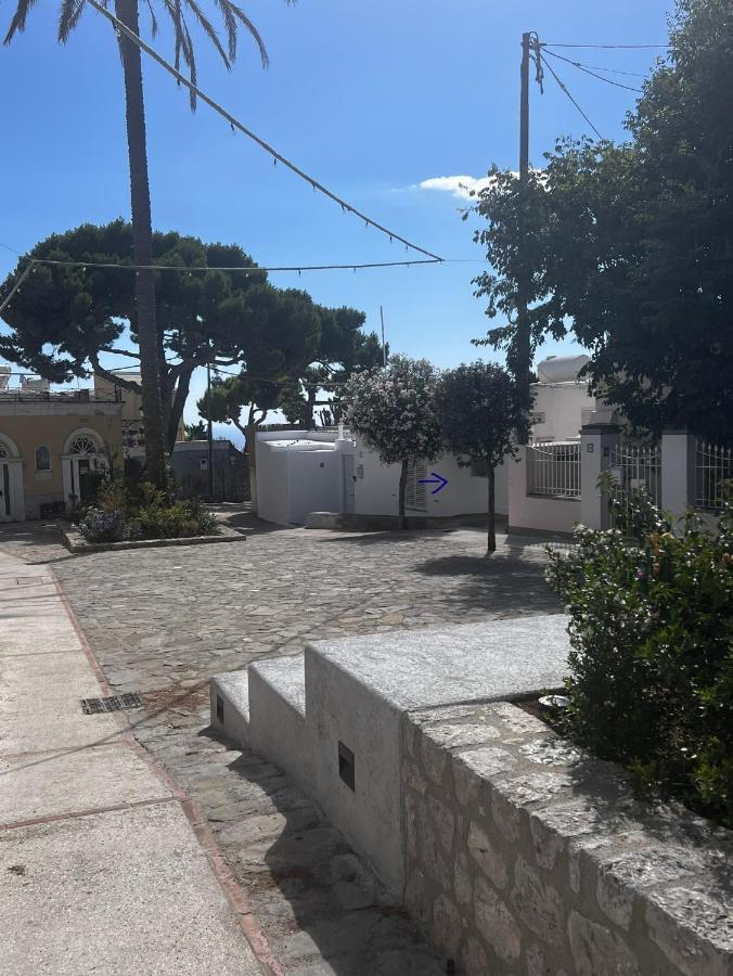 Casa Dora Bed and Breakfast Anacapri  Exteriör bild